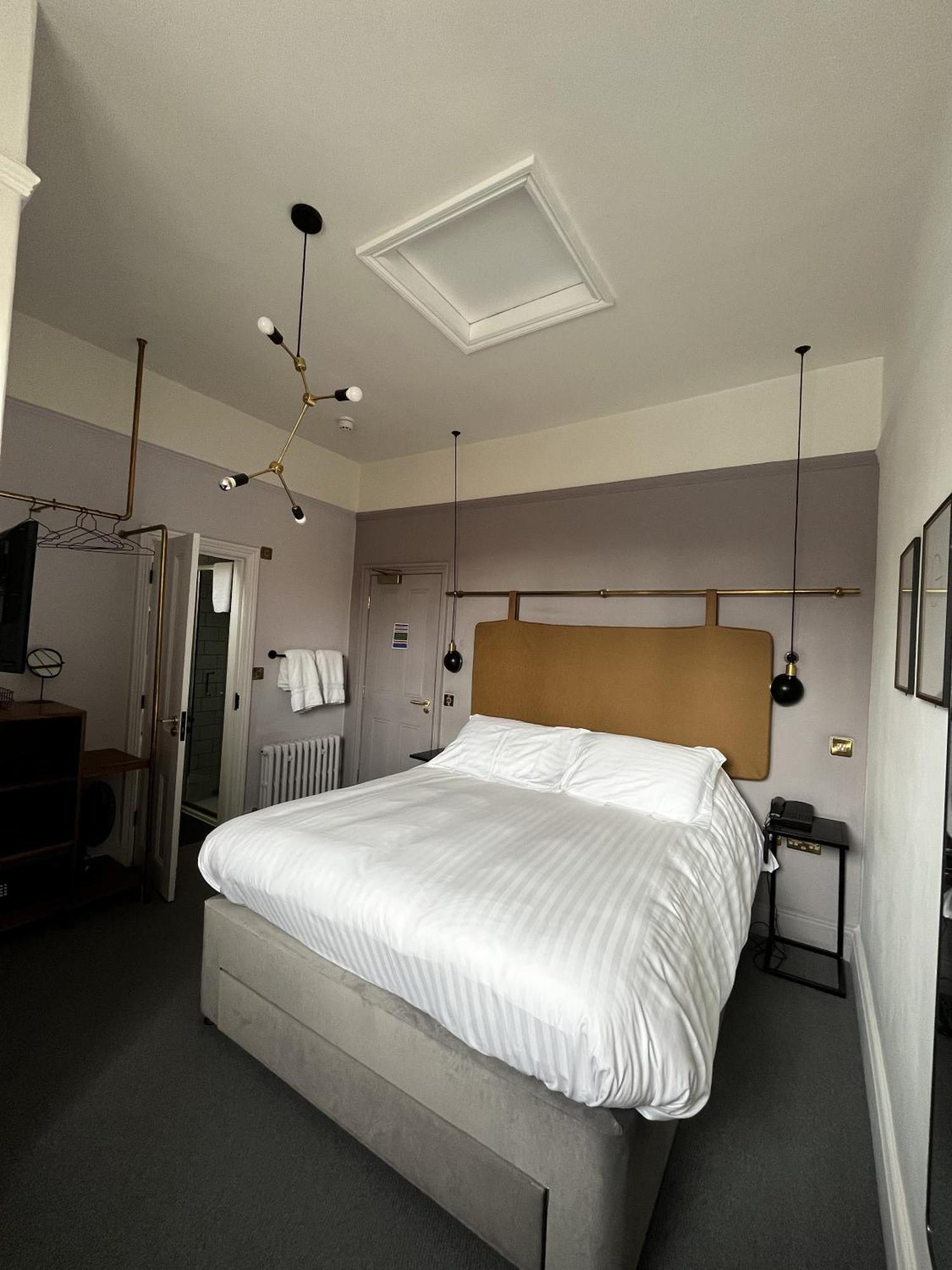 The Masons Arms Hotel Louth  Rum bild